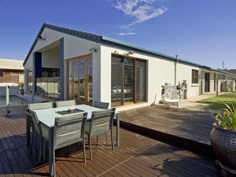 12 Mackerel Court, Palm Beach QLD 4221