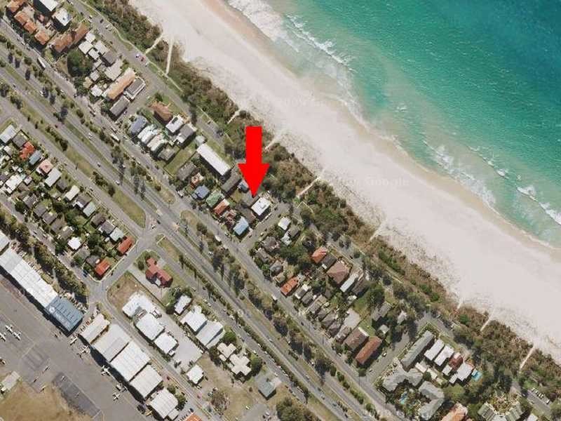 Unit 2/200 Pacific Parade, Bilinga QLD 4225