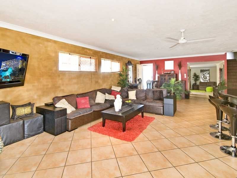 Unit 1/74 Parnki Parade, Palm Beach QLD 4221