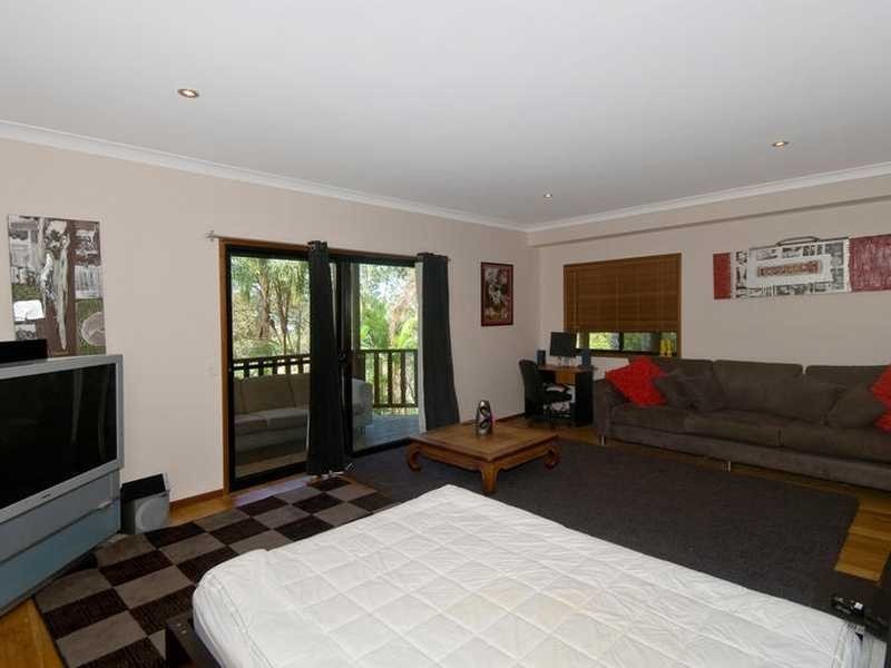 64 Fenton Drive, Tallebudgera QLD 4228