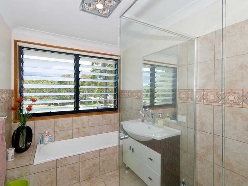 64 Fenton Drive, Tallebudgera QLD 4228