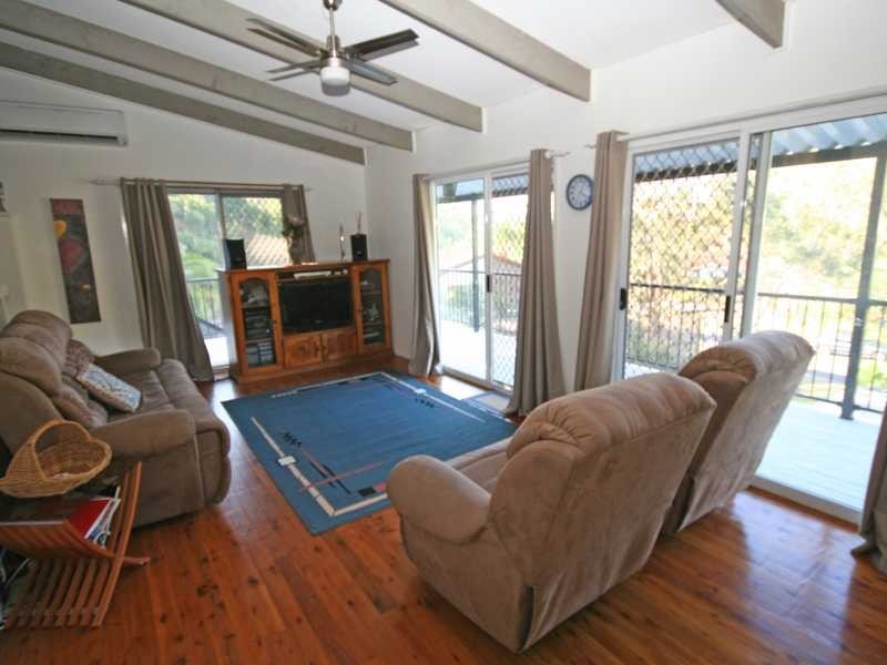 11 Wickepin Court, Elanora QLD 4221