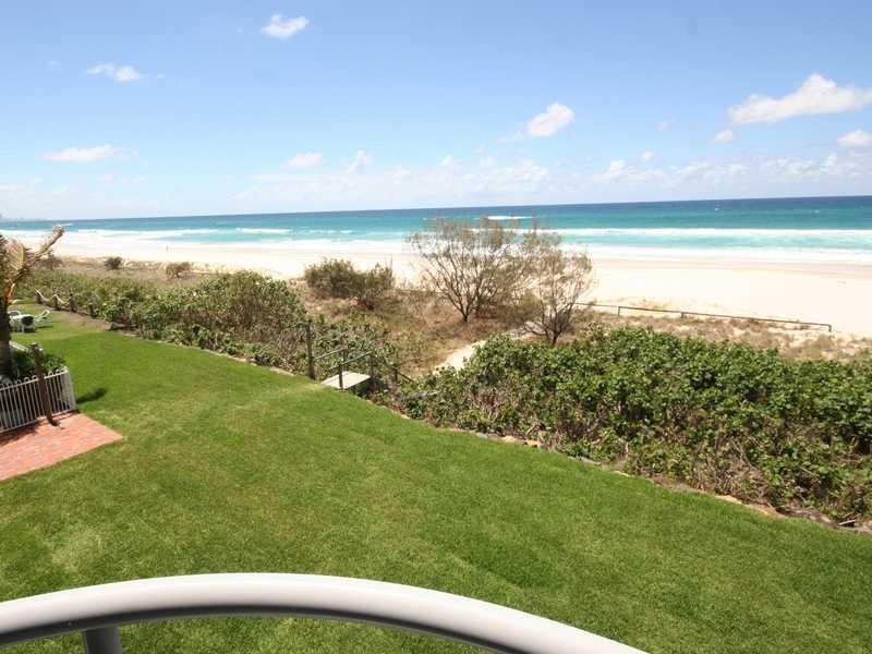 Unit 4/277 Golden Four Drive, Bilinga QLD 4225
