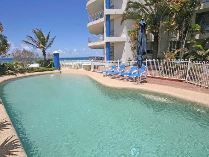Unit 4/277 Golden Four Drive, Bilinga QLD 4225