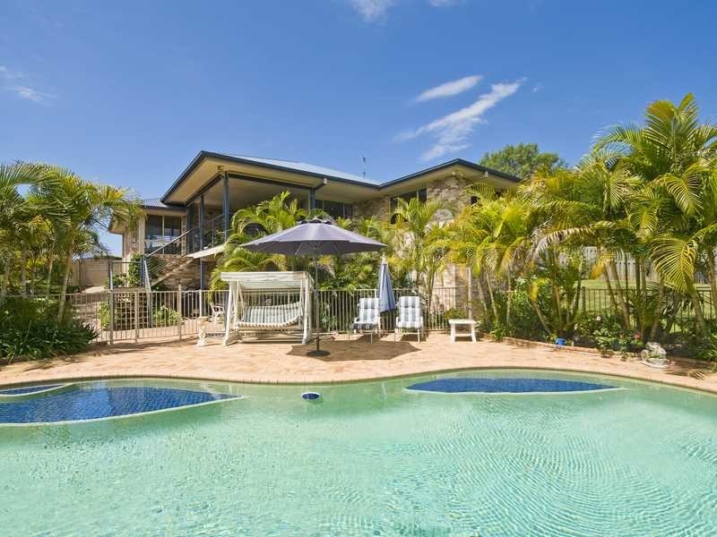 31 Tipuana Drive, Elanora QLD 4221