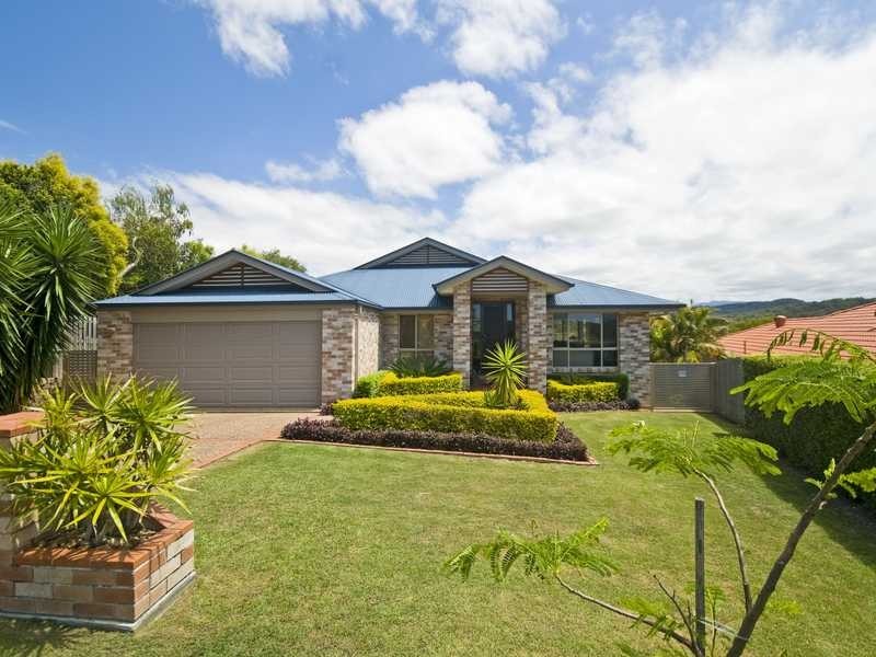 31 Tipuana Drive, Elanora QLD 4221