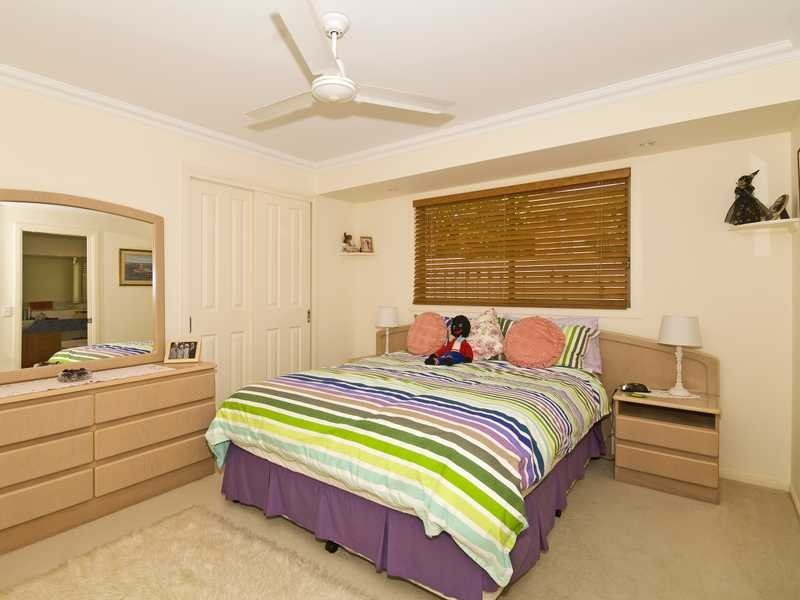 31 Tipuana Drive, Elanora QLD 4221