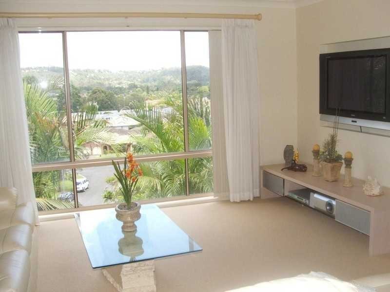 10 Thunder Drive, Currumbin Waters QLD 4223