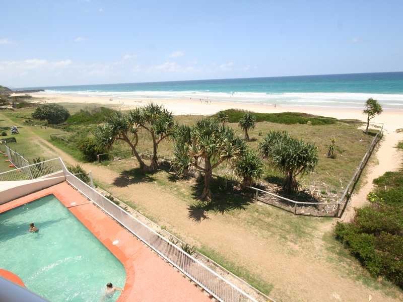 Unit 305/1483 Gold Coast Highway, Palm Beach QLD 4221