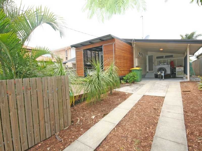 20 Fourteenth Avenue, Palm Beach QLD 4221