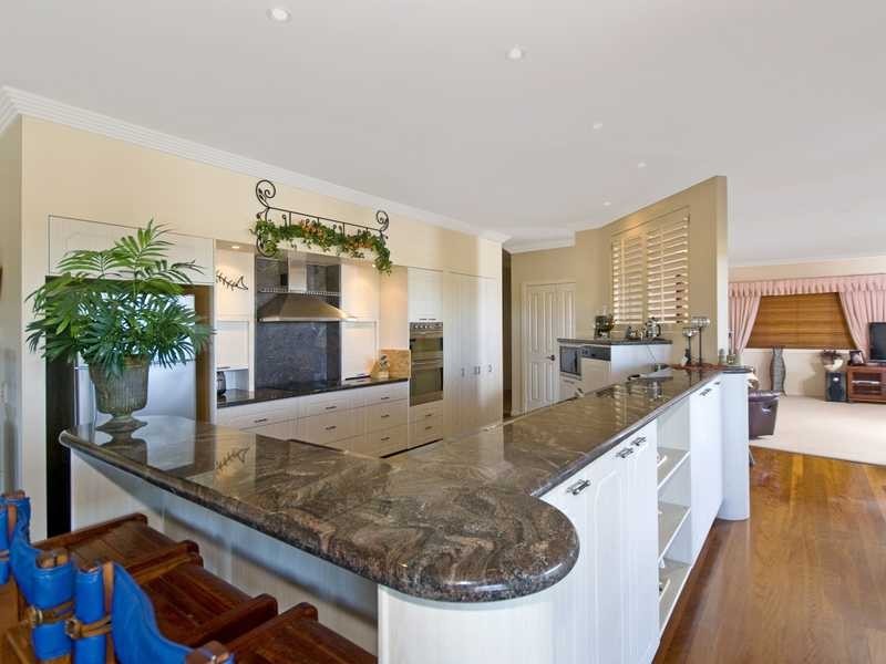 3 Hovea Court, Elanora QLD 4221