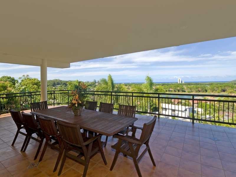 3 Hovea Court, Elanora QLD 4221