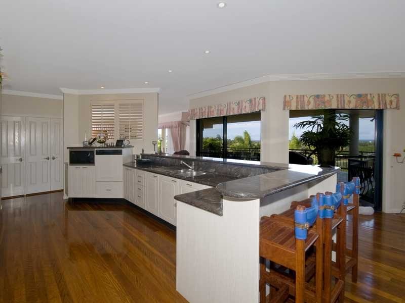 3 Hovea Court, Elanora QLD 4221