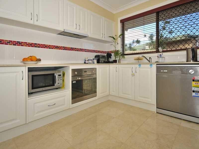 14 Rattan Court, Elanora QLD 4221