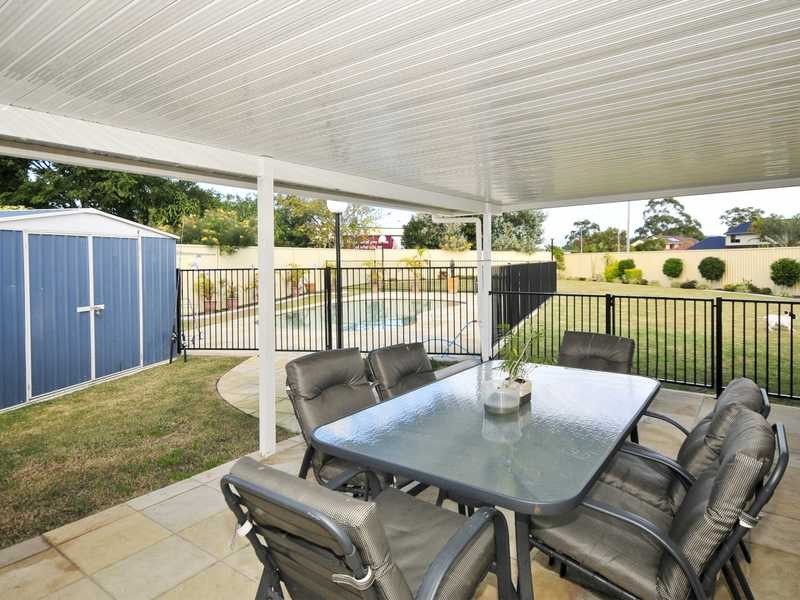 14 Rattan Court, Elanora QLD 4221