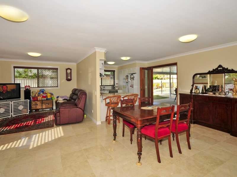 14 Rattan Court, Elanora QLD 4221