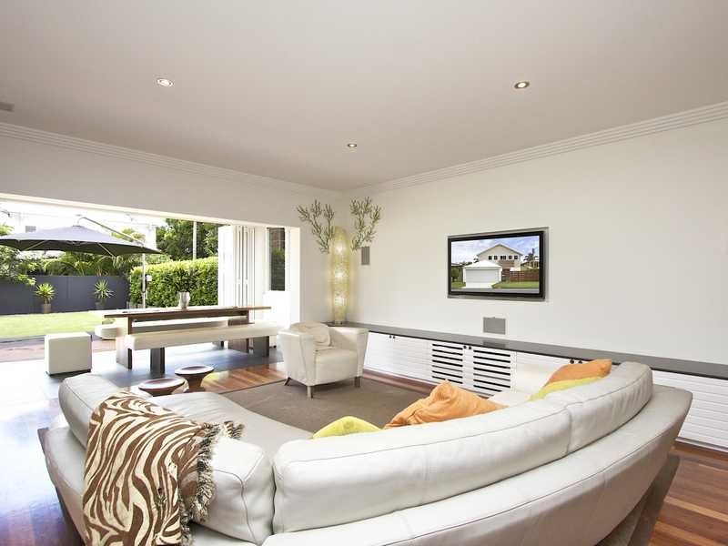 69 Fifth Avenue, Palm Beach QLD 4221