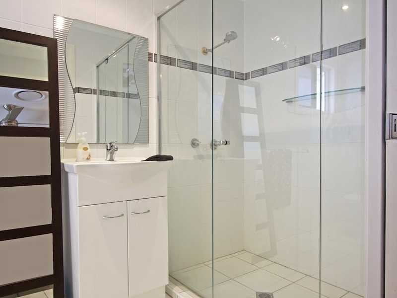69 Fifth Avenue, Palm Beach QLD 4221