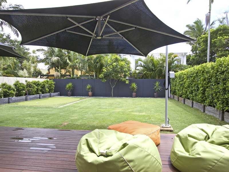 69 Fifth Avenue, Palm Beach QLD 4221
