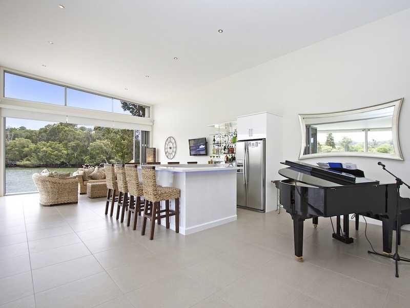 1 Keel Court, Currumbin Waters QLD 4223