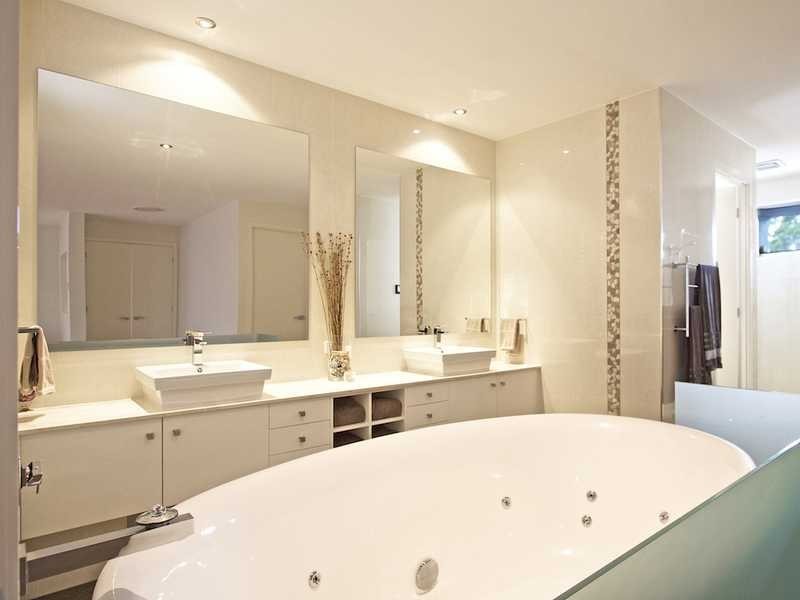 1 Keel Court, Currumbin Waters QLD 4223