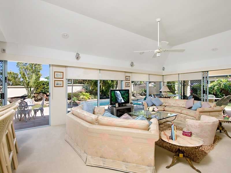 Unit 3/131 Morala Avenue, Runaway Bay QLD 4216