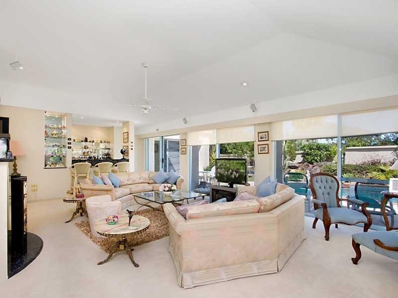 Unit 3/131 Morala Avenue, Runaway Bay QLD 4216