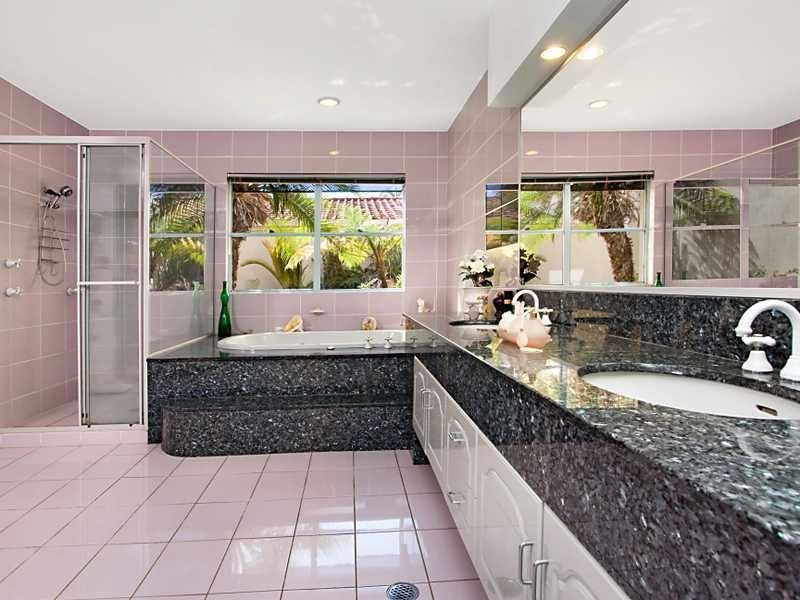 Unit 3/131 Morala Avenue, Runaway Bay QLD 4216