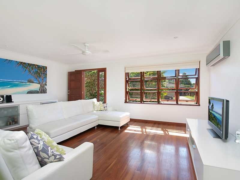 84 Leyte Avenue, Palm Beach QLD 4221