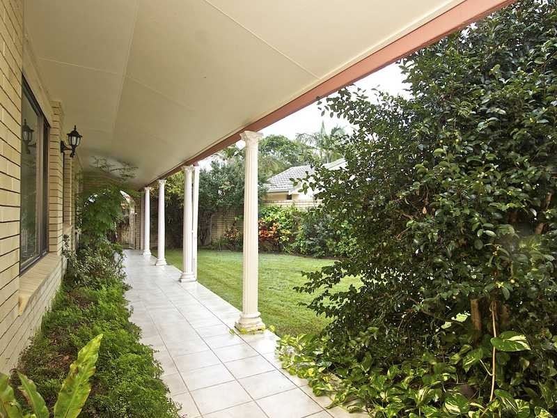 11 Kingfish Court, Palm Beach QLD 4221