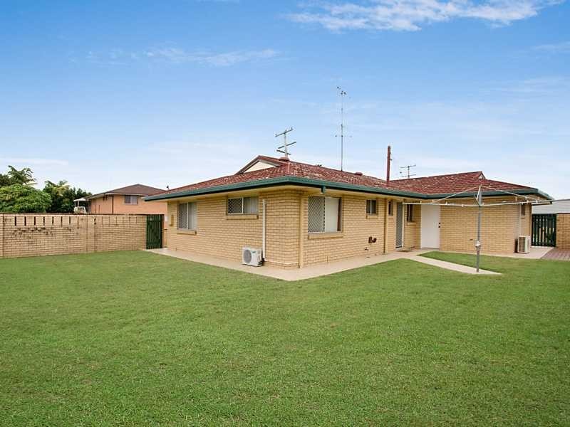 39 Seventh Avenue, Palm Beach QLD 4221