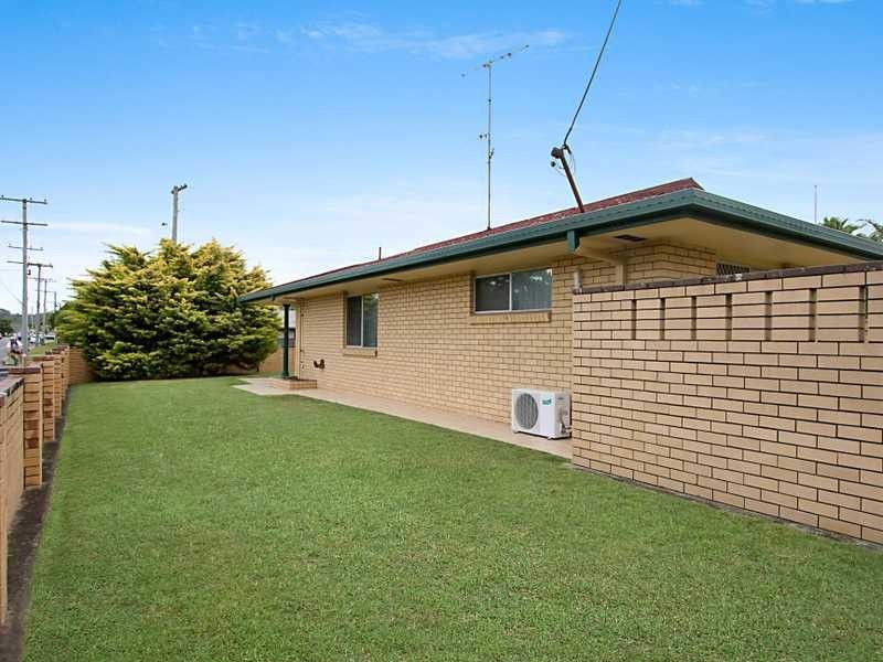 39 Seventh Avenue, Palm Beach QLD 4221