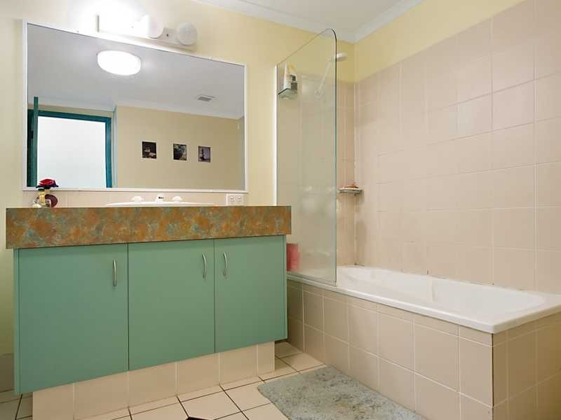 Unit 32/955 Gold Coast Highway, Palm Beach QLD 4221