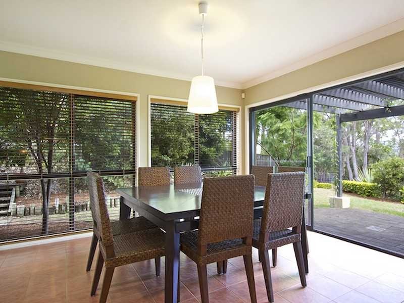 26 Calcita Avenue, Elanora QLD 4221