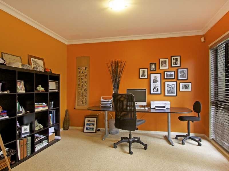 26 Calcita Avenue, Elanora QLD 4221