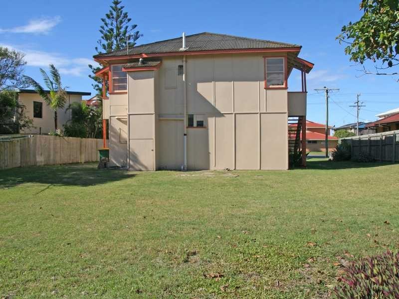 1300 Gold Coast Highway, Palm Beach QLD 4221