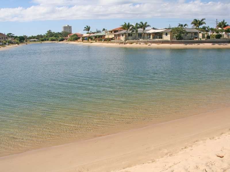 118 Mallawa Drive, Palm Beach QLD 4221