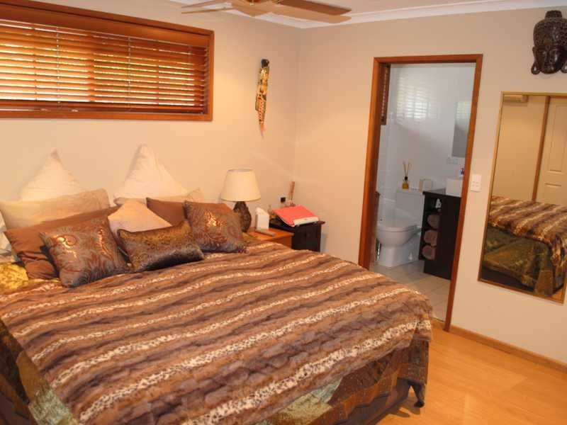 11 Mallawa Drive, Palm Beach QLD 4221