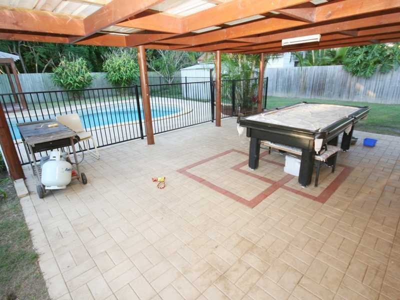 43 Darnel Street, Elanora QLD 4221