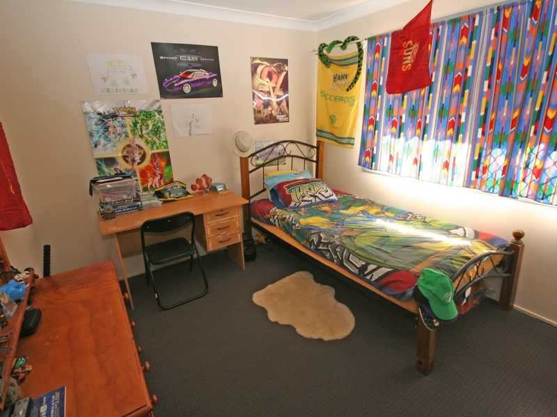 43 Darnel Street, Elanora QLD 4221