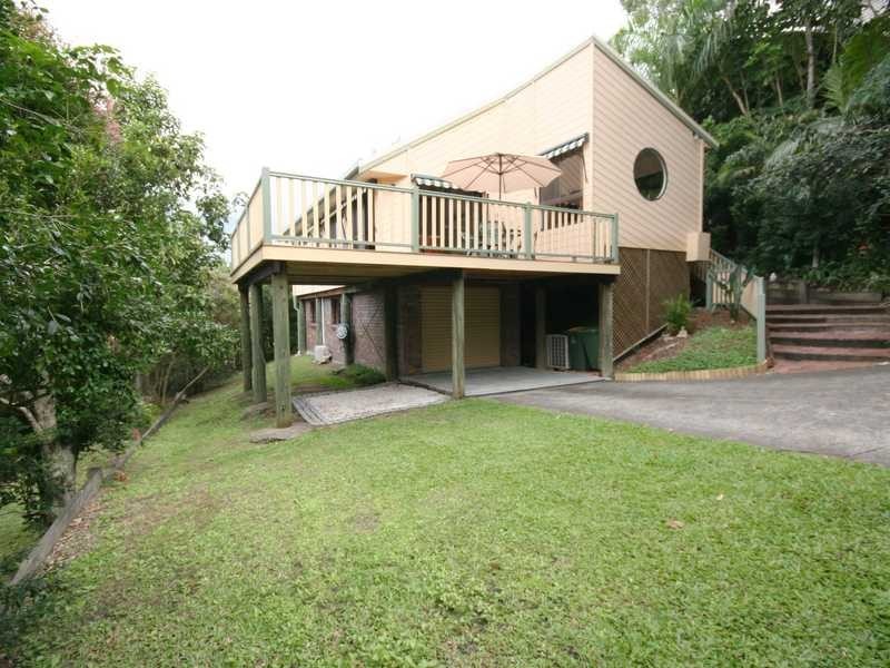 8 Jarrahdale Drive, Elanora QLD 4221