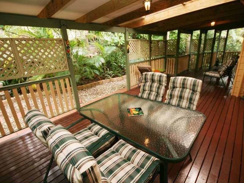 8 Jarrahdale Drive, Elanora QLD 4221