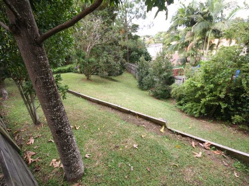 8 Jarrahdale Drive, Elanora QLD 4221