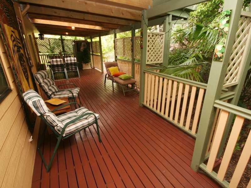 8 Jarrahdale Drive, Elanora QLD 4221