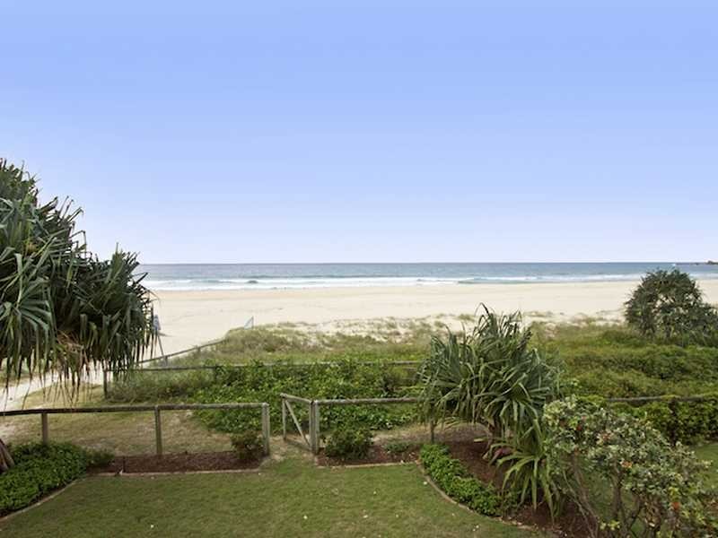 41 Jefferson Lane, Palm Beach QLD 4221