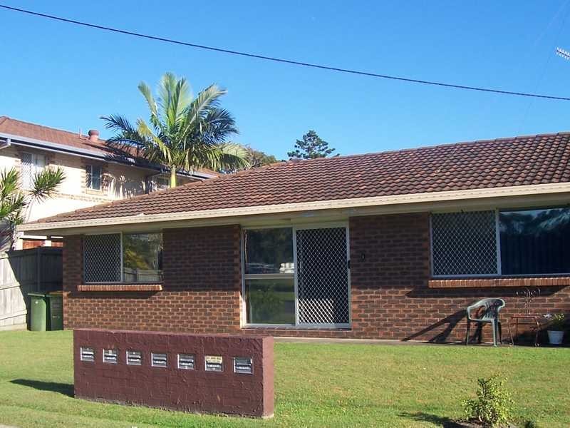 Unit 2/72 Sarawak Avenue, Palm Beach QLD 4221