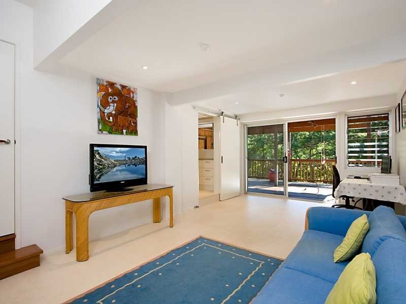 27 Domain Road, Currumbin QLD 4223
