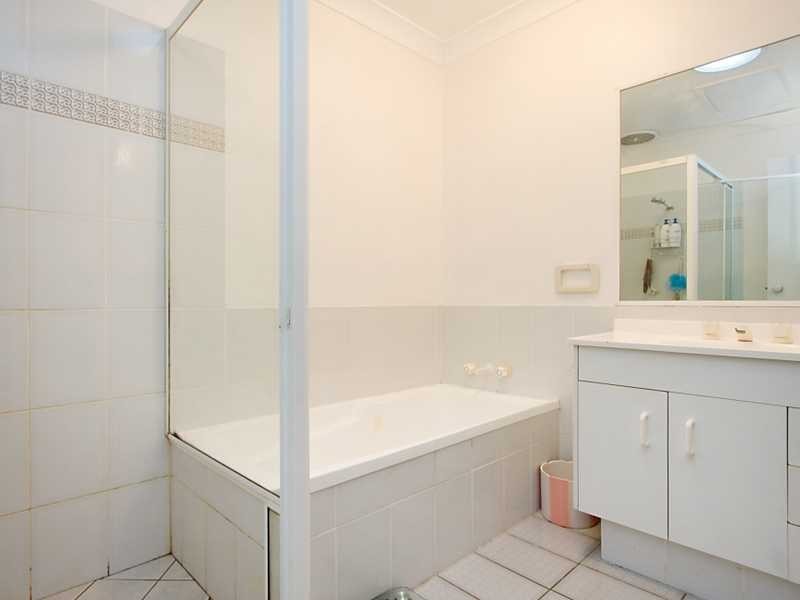 Unit 14/19 Sellin Place, Currumbin Waters QLD 4223