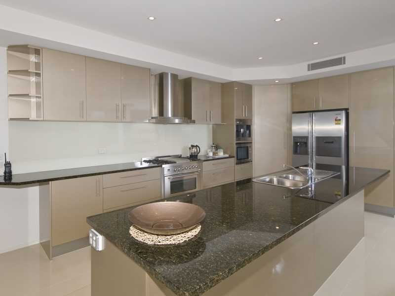 2 Twenty Fifth Avenue, Palm Beach QLD 4221