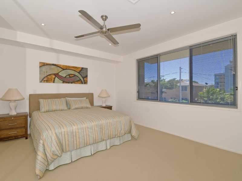 2 Twenty Fifth Avenue, Palm Beach QLD 4221